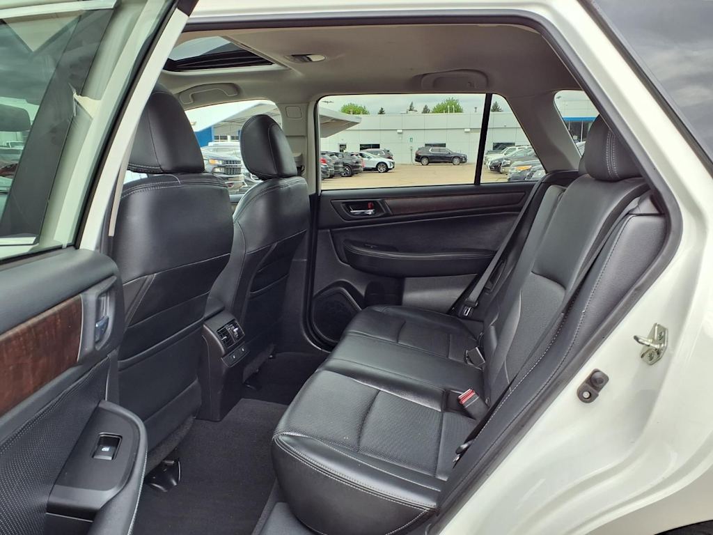 Thumbnail: 2015 Subaru Outback - 10