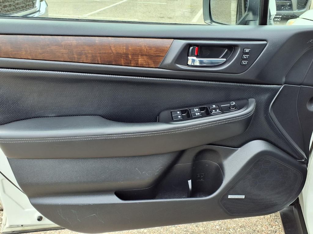 Thumbnail: 2015 Subaru Outback - 18