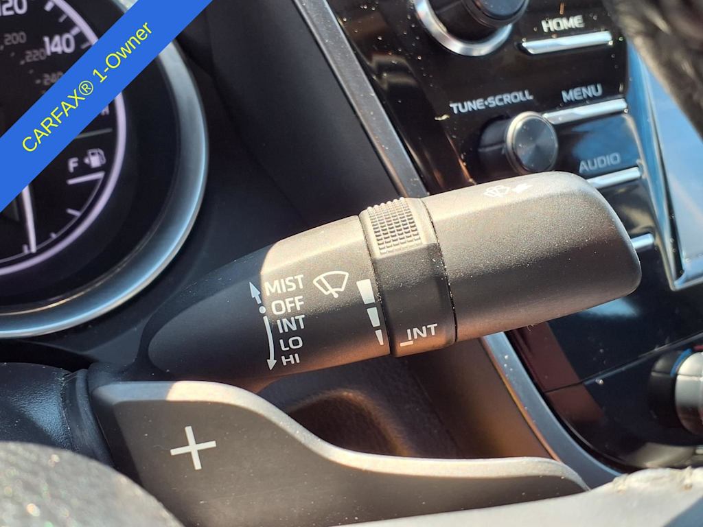 Thumbnail: 2019 Toyota Camry - 12