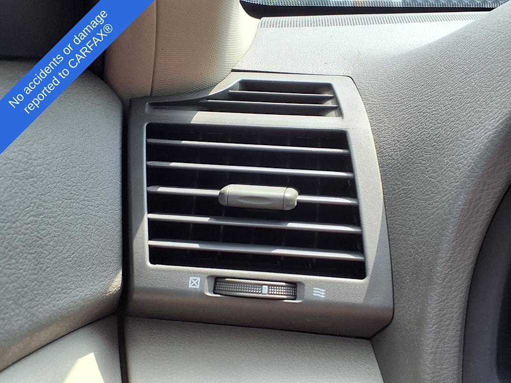 Thumbnail: 2011 Toyota Camry - 29