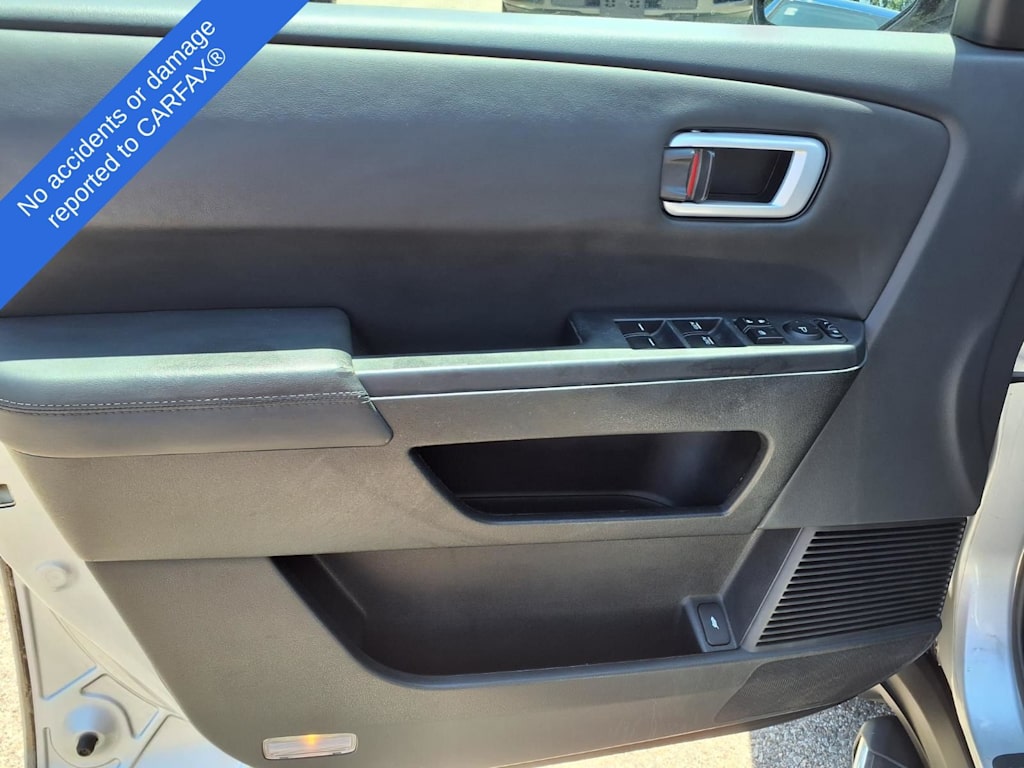 Thumbnail: 2015 Honda Pilot - 18