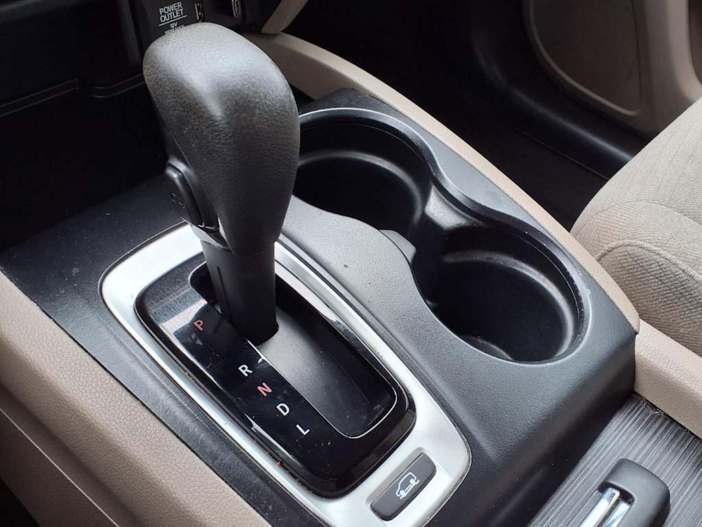 Thumbnail: 2016 Honda Pilot - 14