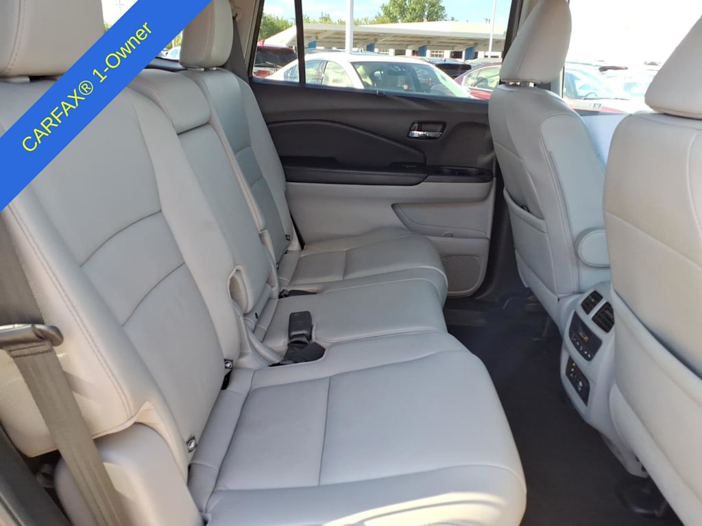 Thumbnail: 2018 Honda Pilot - 20
