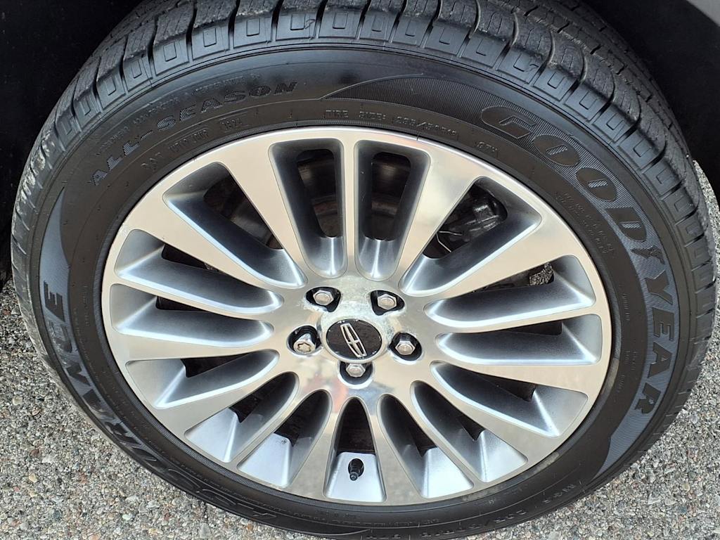 Thumbnail: 2016 Lincoln MKC - 8