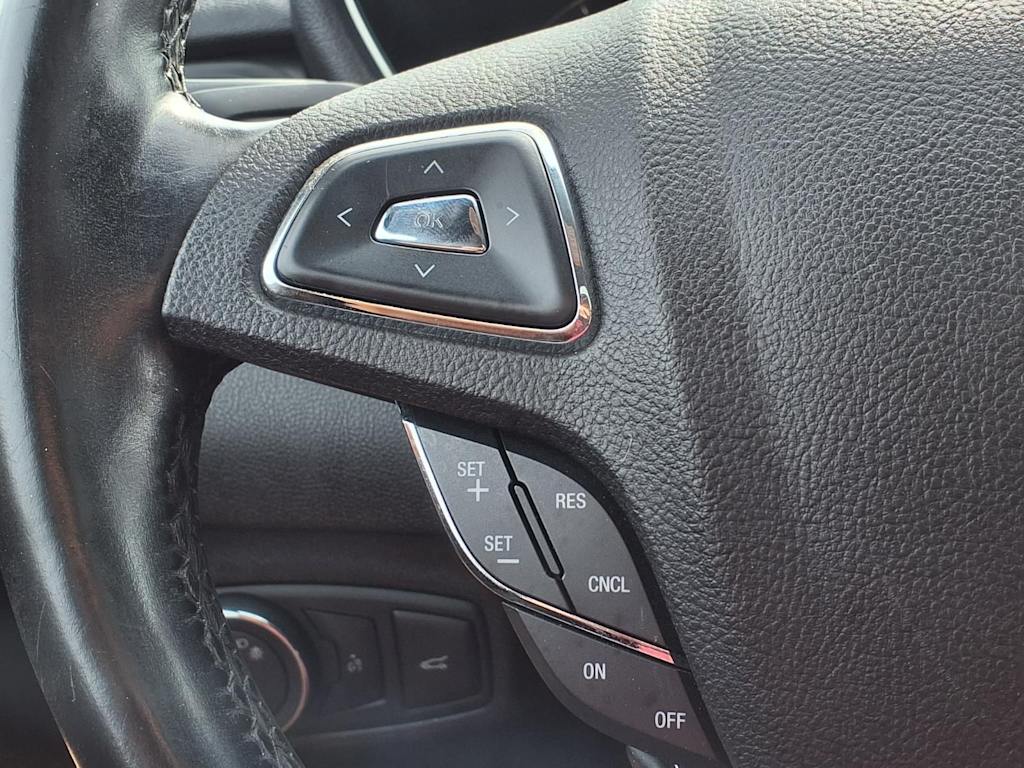 Thumbnail: 2016 Lincoln MKC - 29