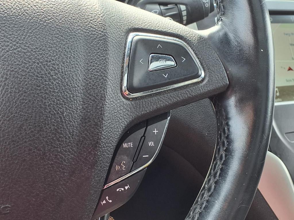 Thumbnail: 2016 Lincoln MKC - 28