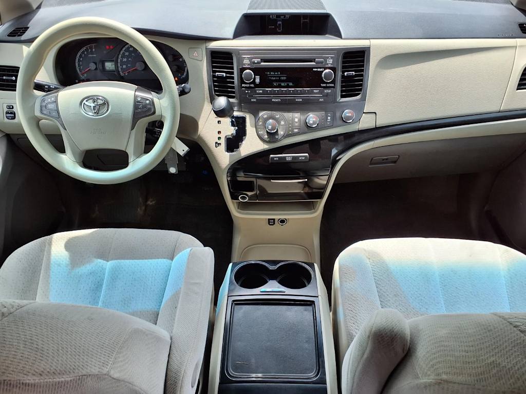 Thumbnail: 2012 Toyota Sienna - 2