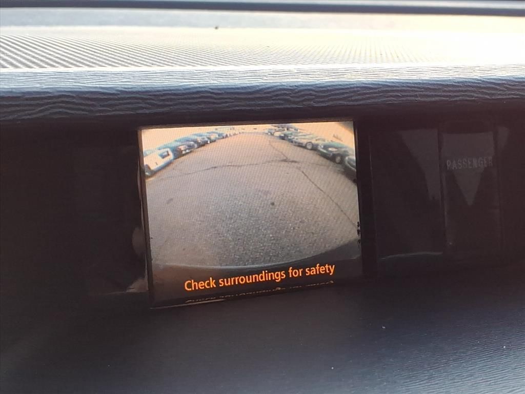 Thumbnail: 2013 Toyota Sienna - 12