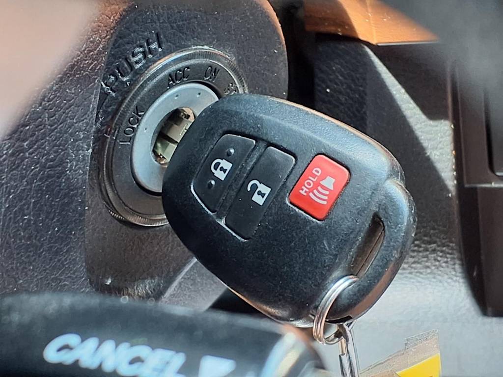 Thumbnail: 2018 Toyota Tundra - 27