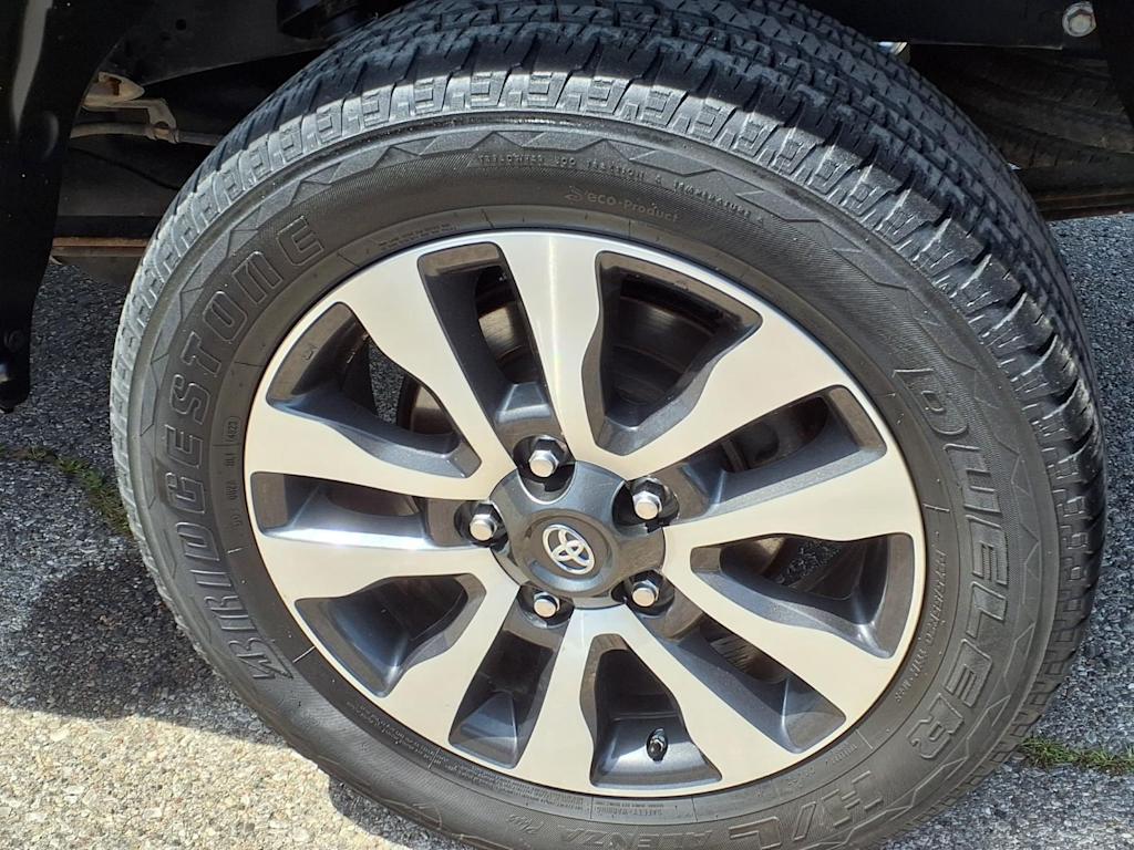 Thumbnail: 2018 Toyota Tundra - 6
