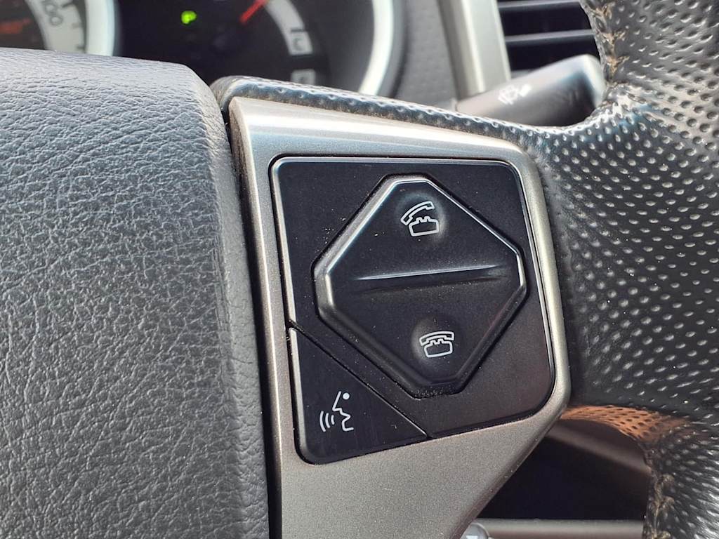Thumbnail: 2015 Toyota Tacoma - 27