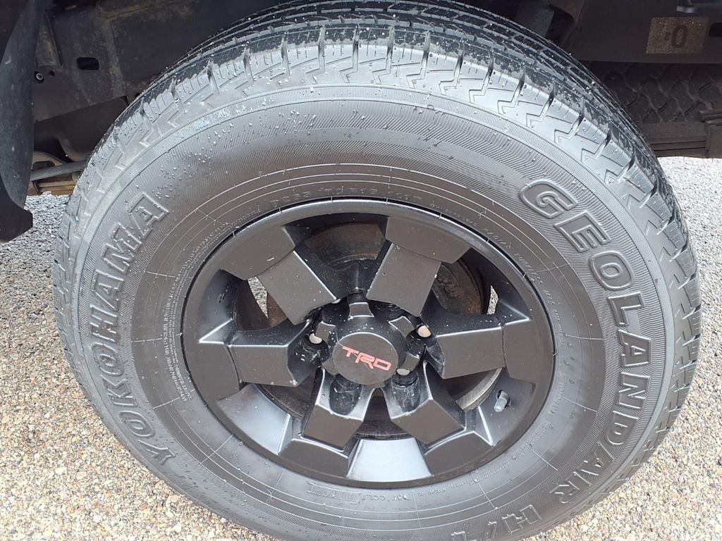 Thumbnail: 2015 Toyota Tacoma - 7