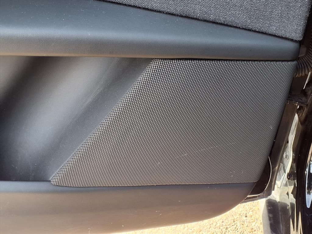 Thumbnail: 2022 Tesla Model X - 20