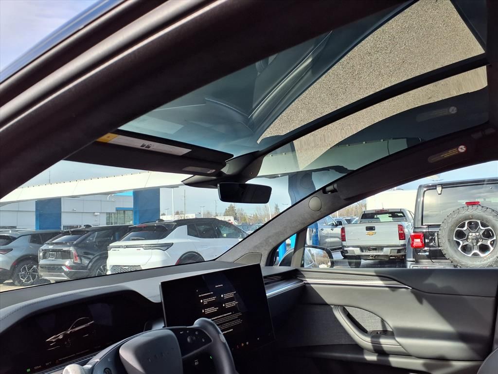 Thumbnail: 2022 Tesla Model X - 21