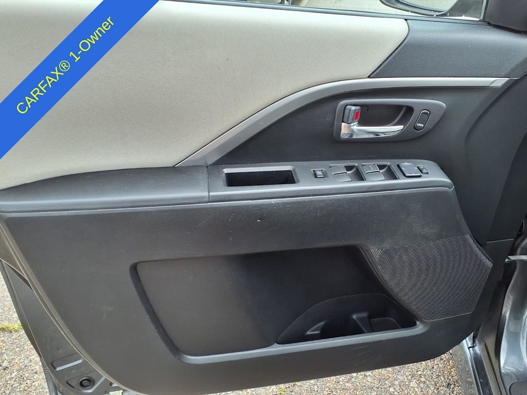 Thumbnail: 2012 Mazda Mazda5 - 19