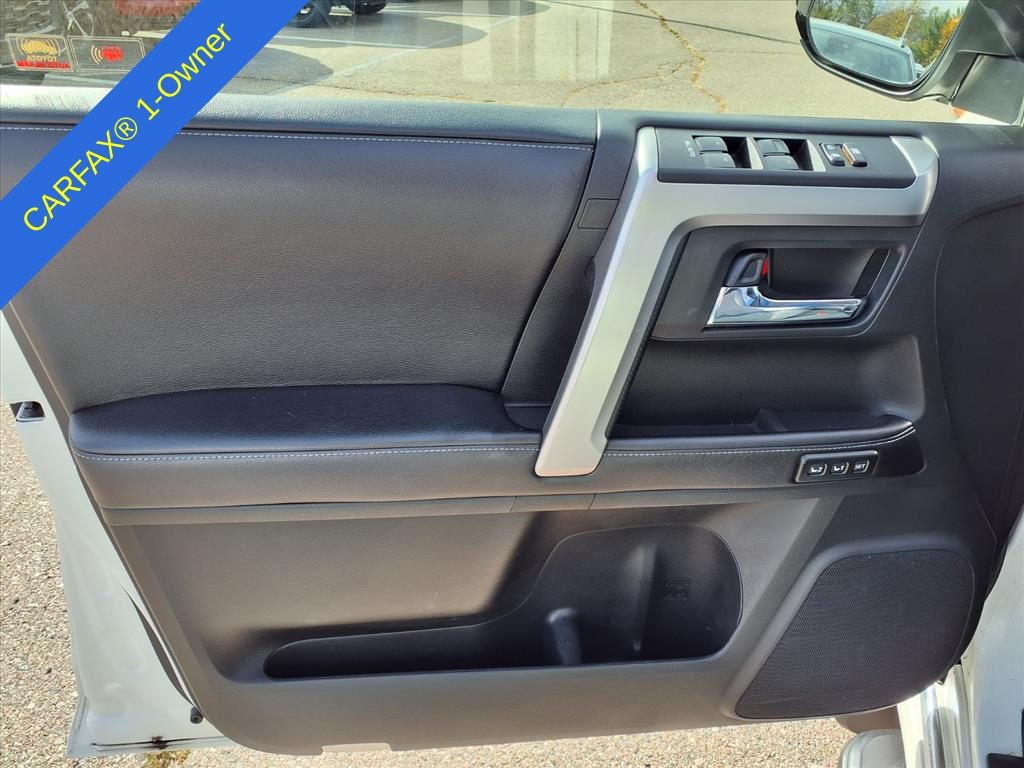 Thumbnail: 2016 Toyota 4Runner - 18