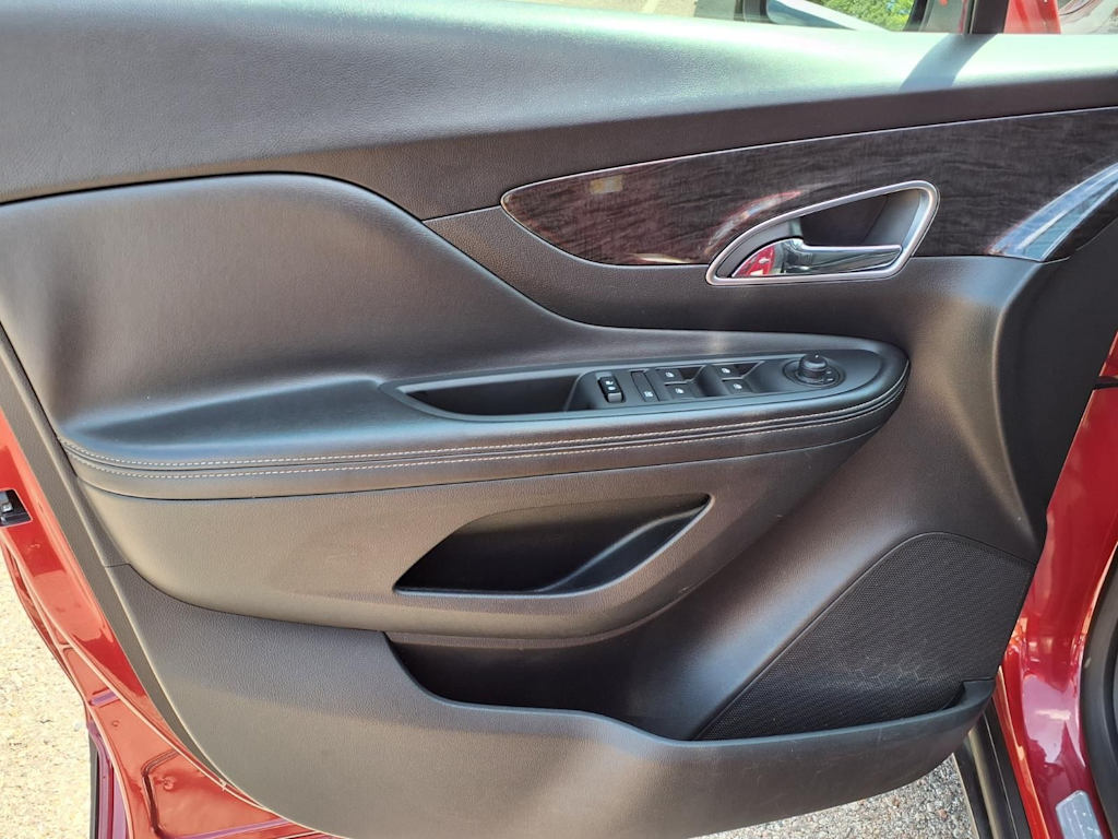 Thumbnail: 2016 Buick Encore - 18