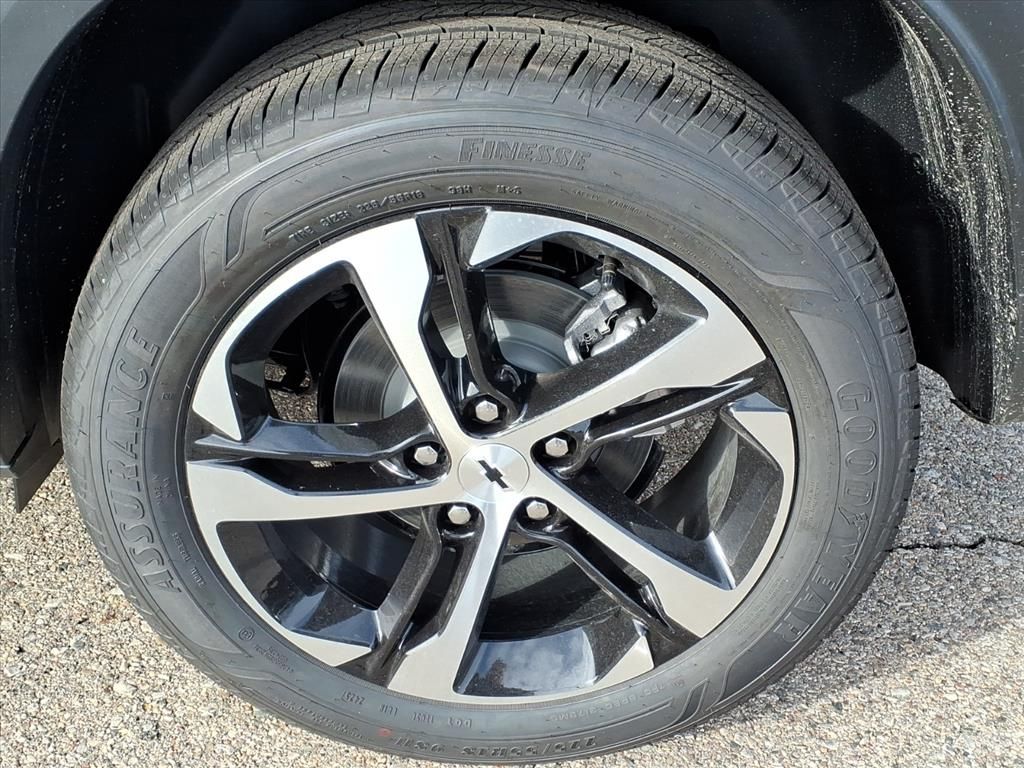 Thumbnail: 2026 Chevrolet Trax - 6