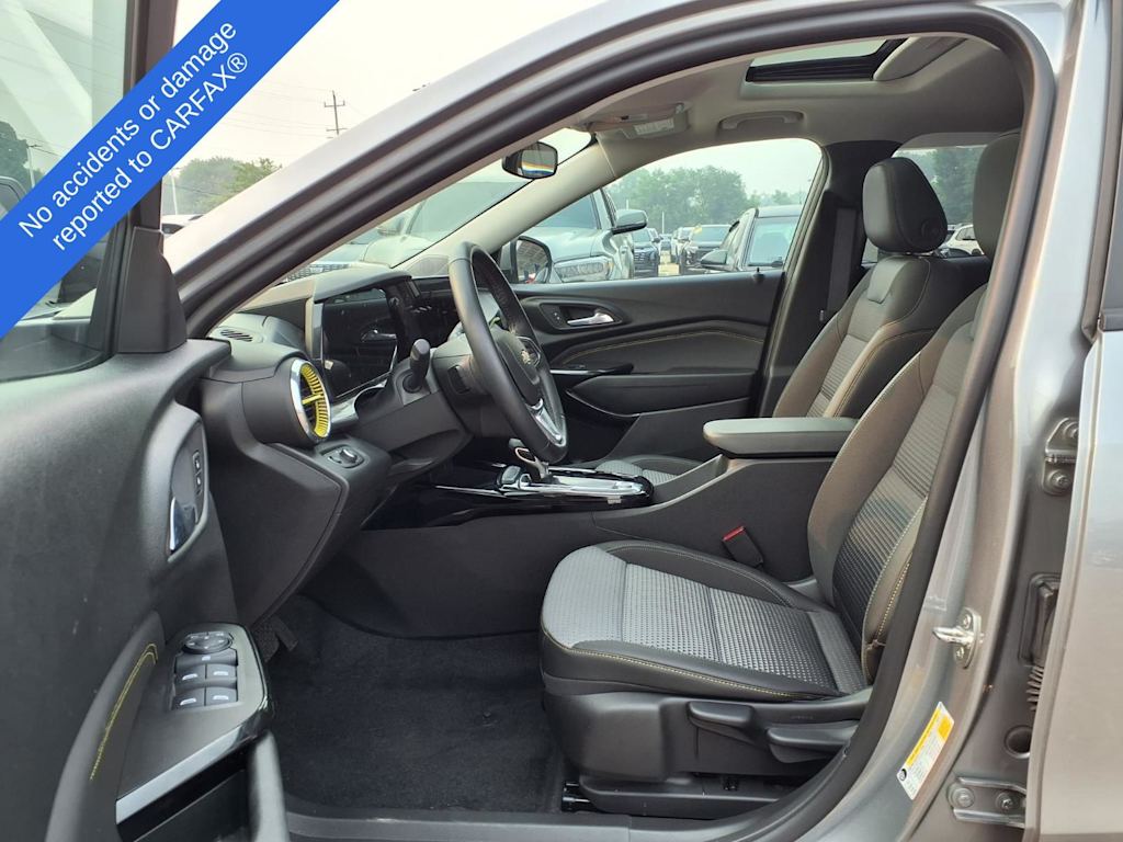 Thumbnail: 2024 Chevrolet Trax - 11