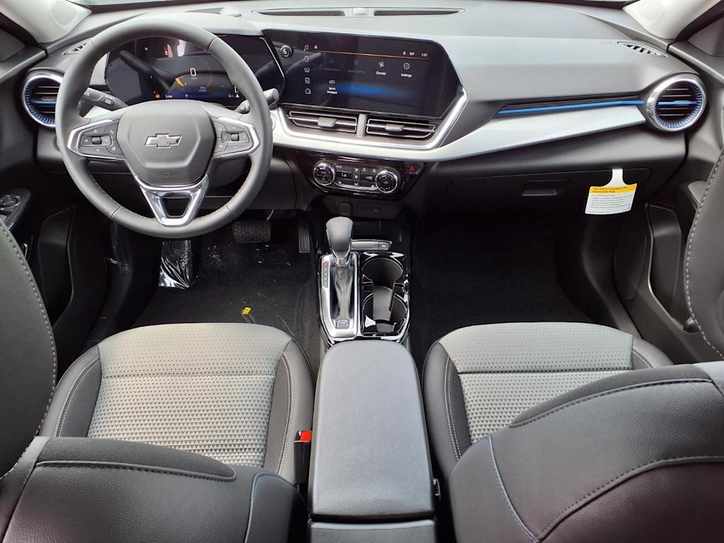 Thumbnail: 2026 Chevrolet Trax - 2