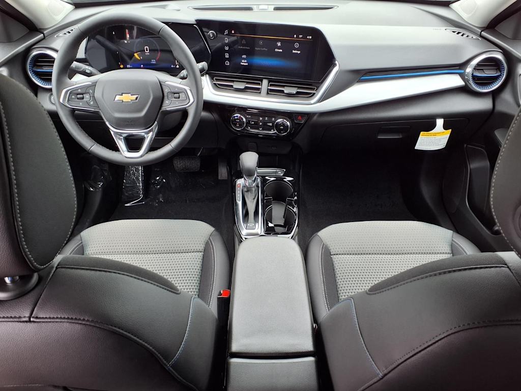 Thumbnail: 2026 Chevrolet Trax - 2