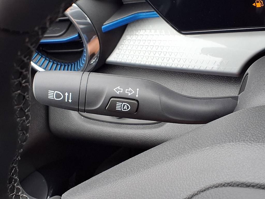 Thumbnail: 2026 Chevrolet Trax - 21