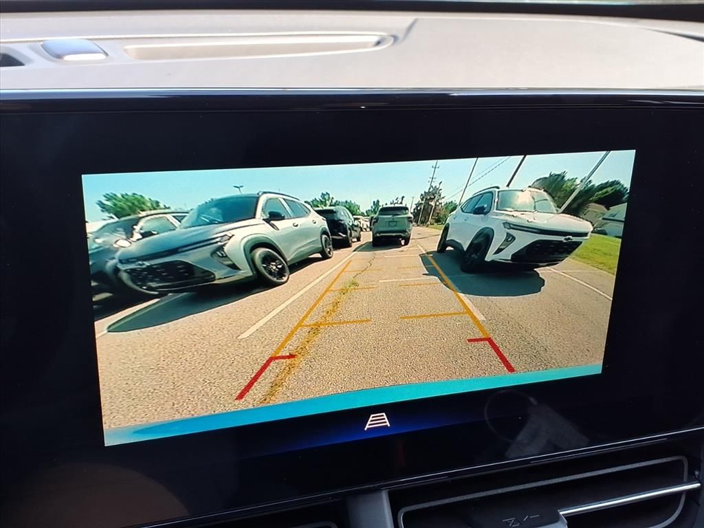 Thumbnail: 2025 Chevrolet Trax - 6