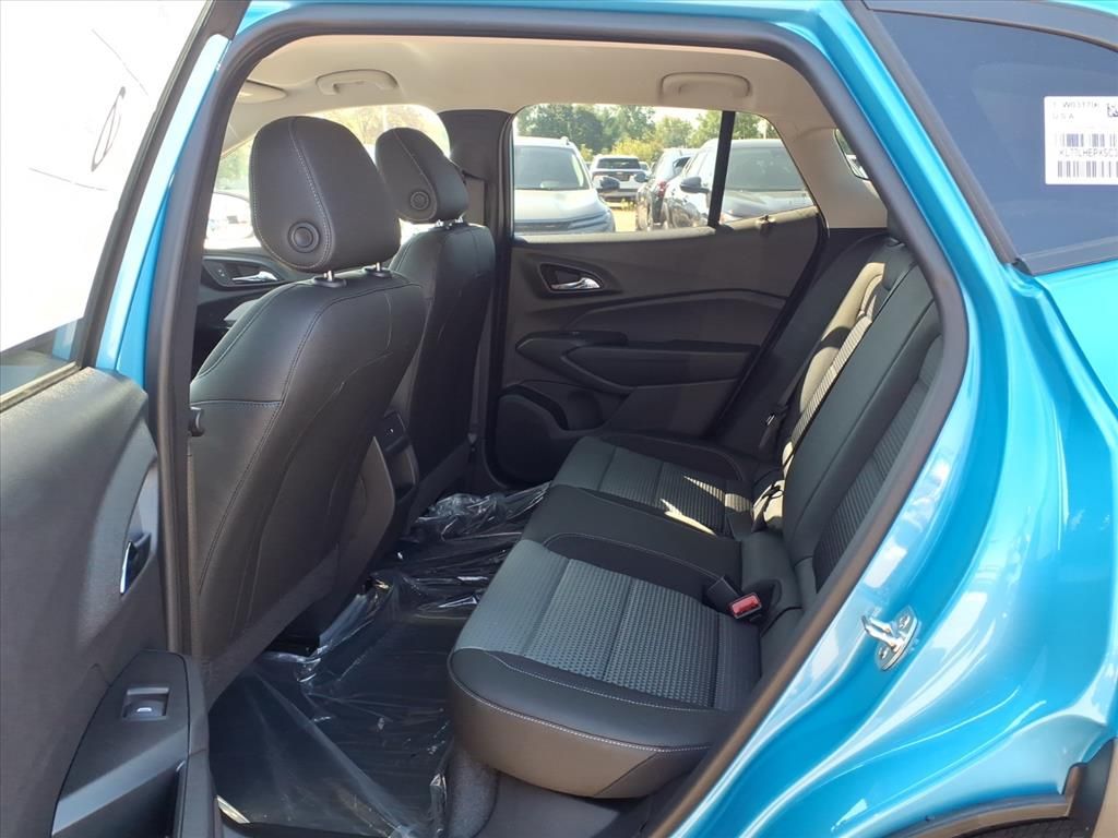 Thumbnail: 2025 Chevrolet Trax - 10