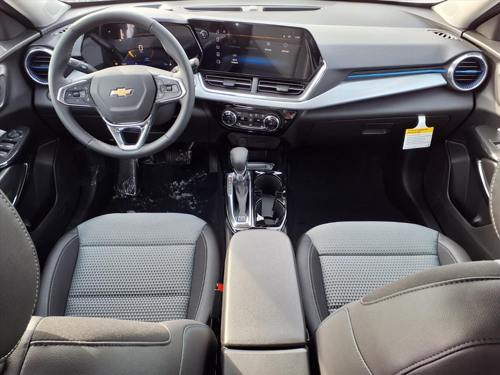 Thumbnail: 2026 Chevrolet Trax - 2