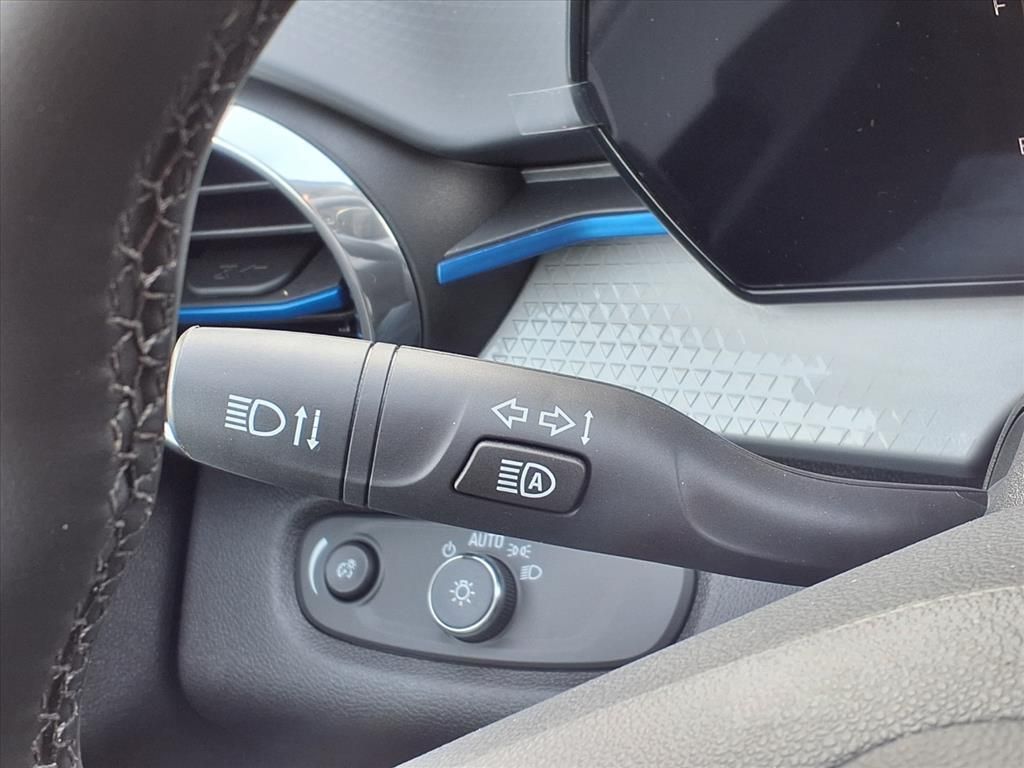 Thumbnail: 2026 Chevrolet Trax - 18