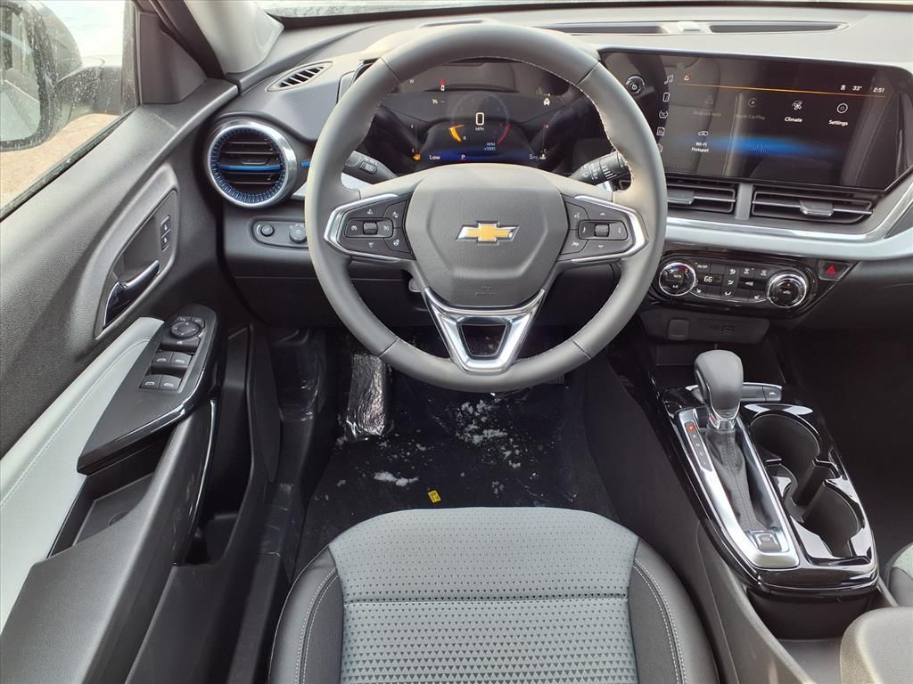 Thumbnail: 2026 Chevrolet Trax - 8