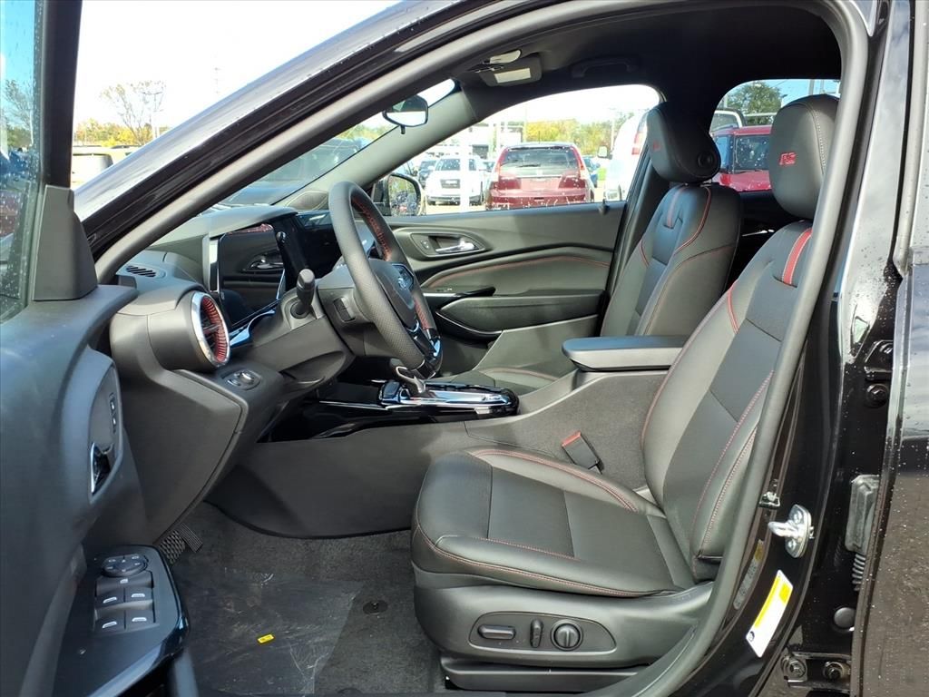 Thumbnail: 2026 Chevrolet Trax - 8