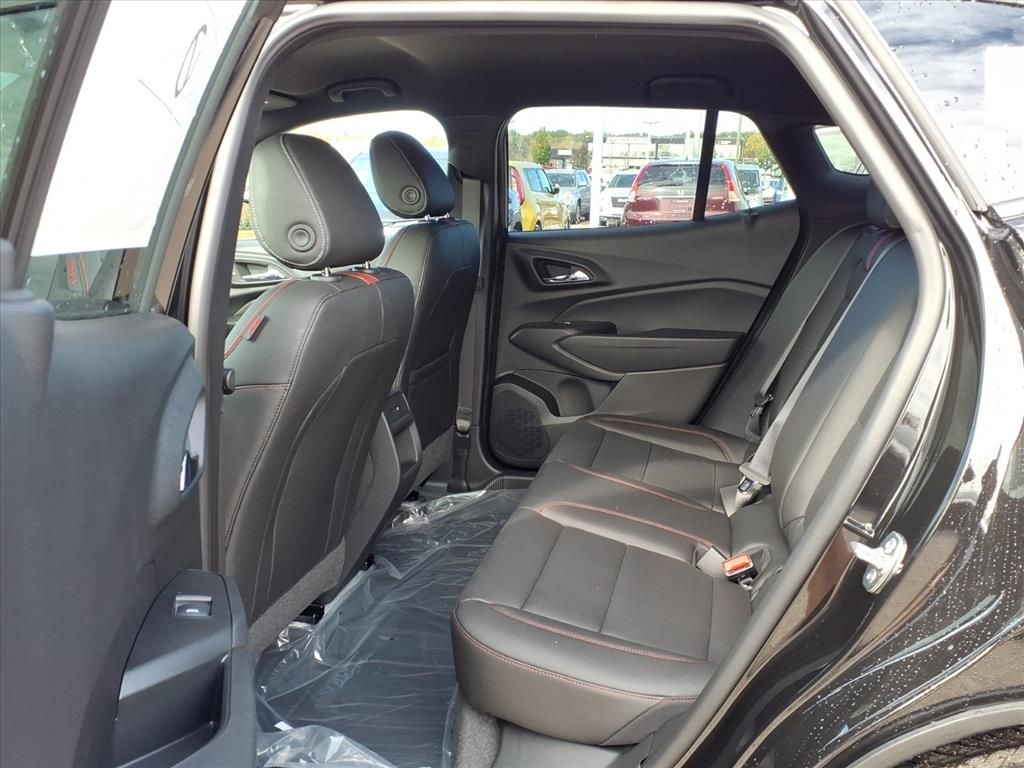 Thumbnail: 2026 Chevrolet Trax - 9