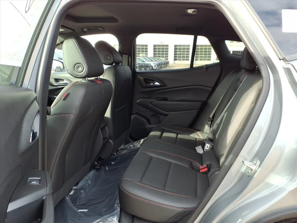 Thumbnail: 2026 Chevrolet Trax - 9