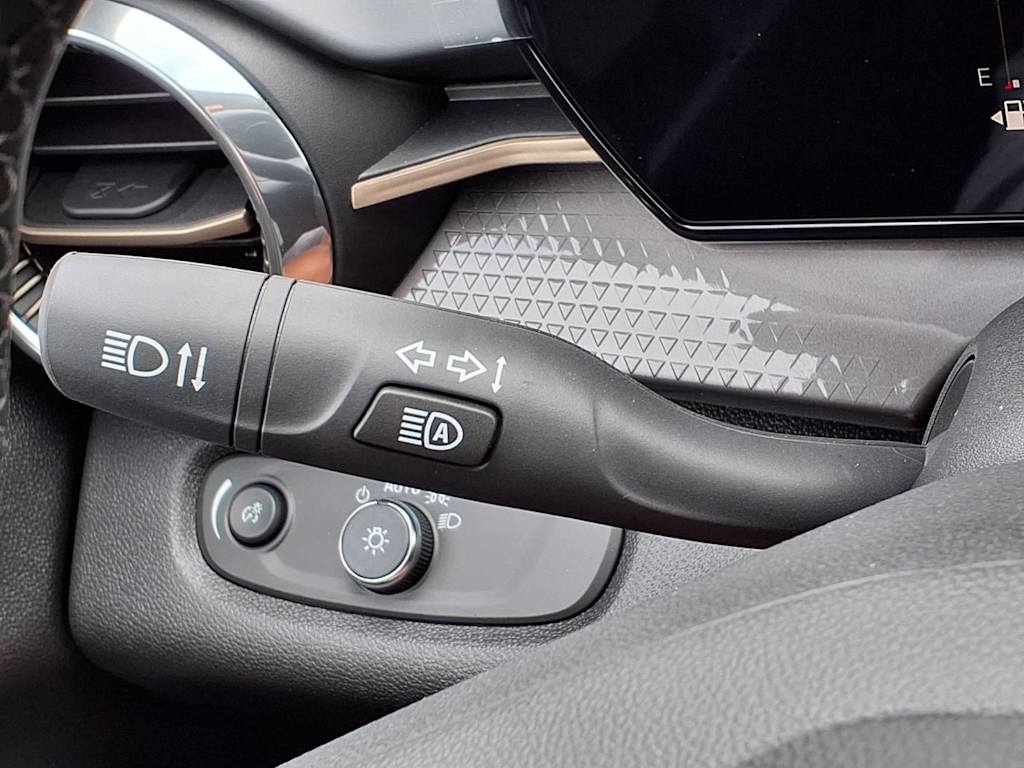 Thumbnail: 2026 Chevrolet Trax - 12