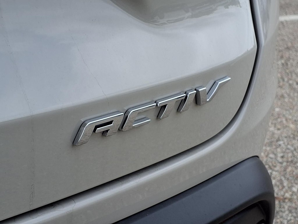 Thumbnail: 2026 Chevrolet Trax - 6