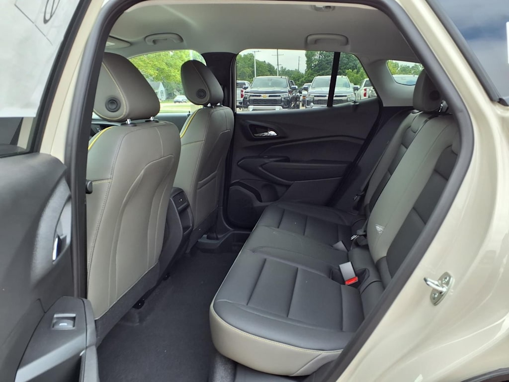 Thumbnail: 2026 Chevrolet Trax - 10