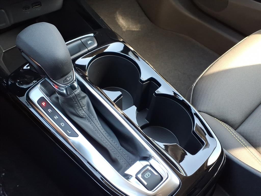 Thumbnail: 2025 Chevrolet Trax - 21