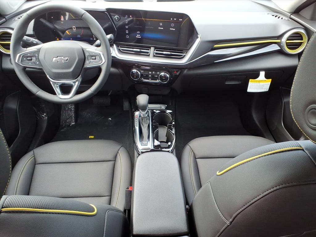 Thumbnail: 2026 Chevrolet Trax - 2