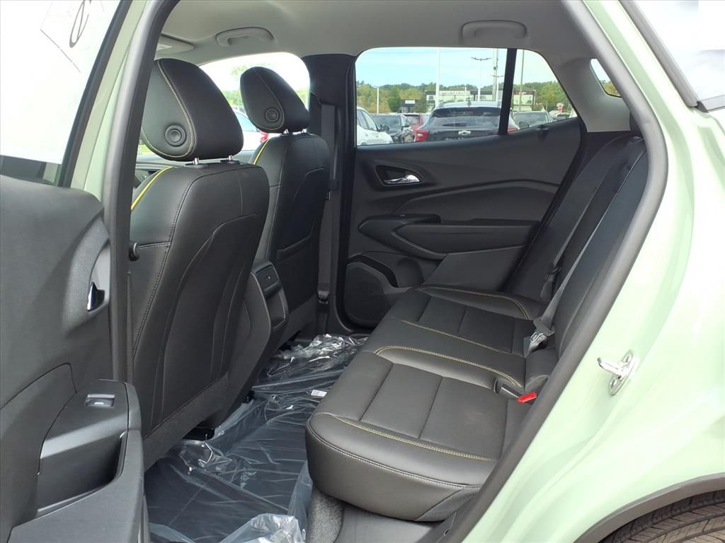 Thumbnail: 2026 Chevrolet Trax - 10