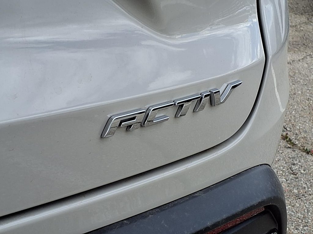 Thumbnail: 2026 Chevrolet Trax - 6