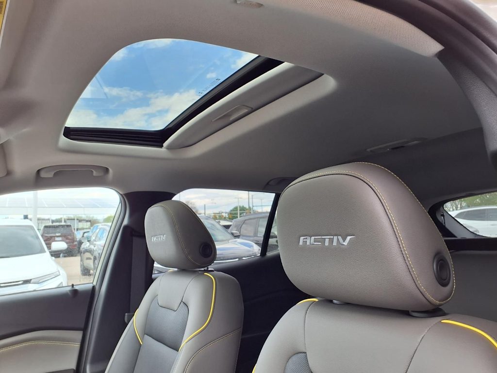 Thumbnail: 2026 Chevrolet Trax - 16