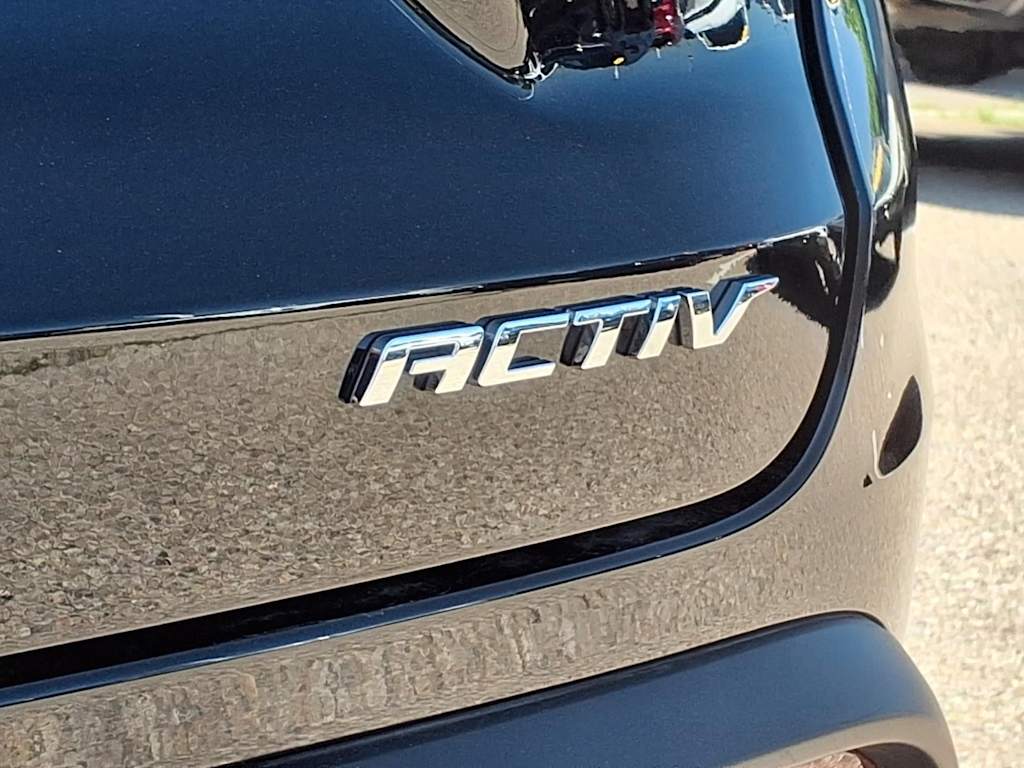 Thumbnail: 2026 Chevrolet Trax - 6