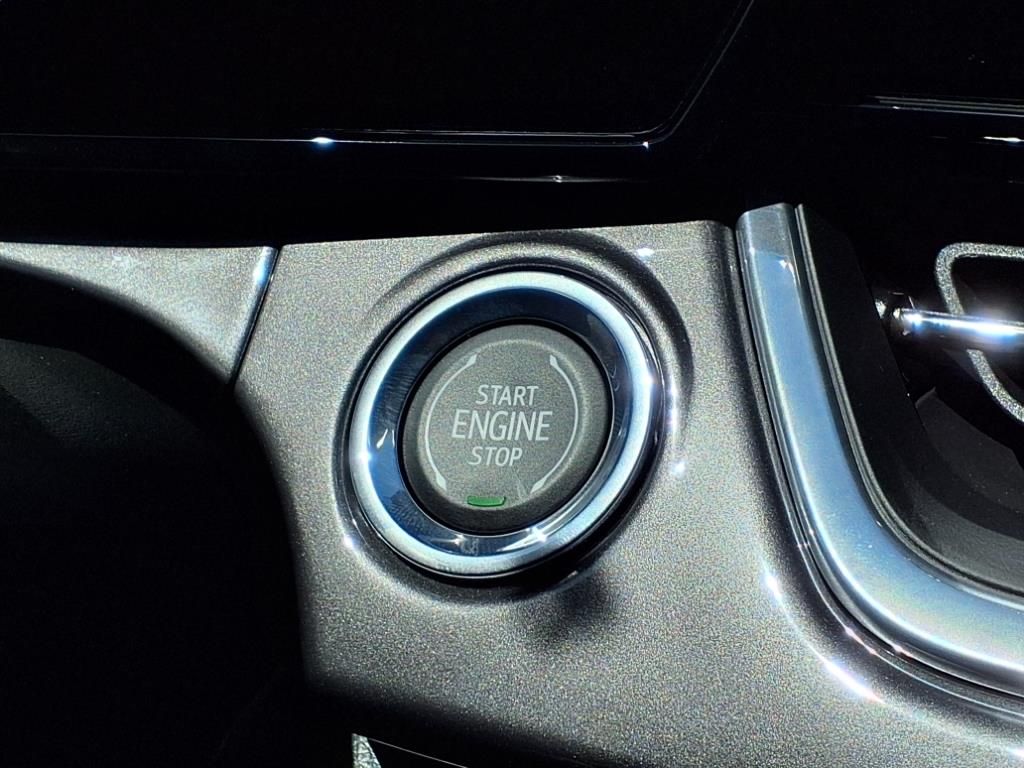 Thumbnail: 2025 Chevrolet Trax - 21