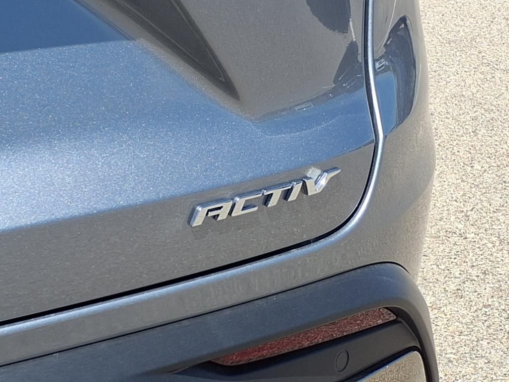 Thumbnail: 2025 Chevrolet Trax - 6