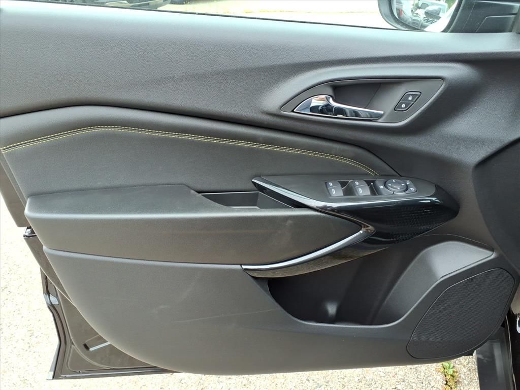 Thumbnail: 2025 Chevrolet Trax - 16