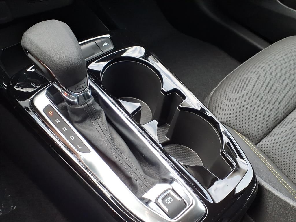 Thumbnail: 2025 Chevrolet Trax - 18