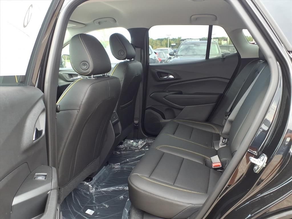 Thumbnail: 2025 Chevrolet Trax - 9