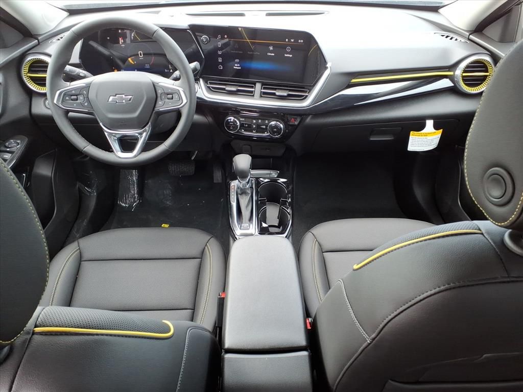 Thumbnail: 2025 Chevrolet Trax - 2