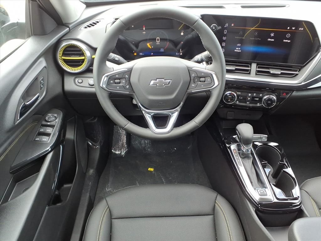 Thumbnail: 2025 Chevrolet Trax - 7